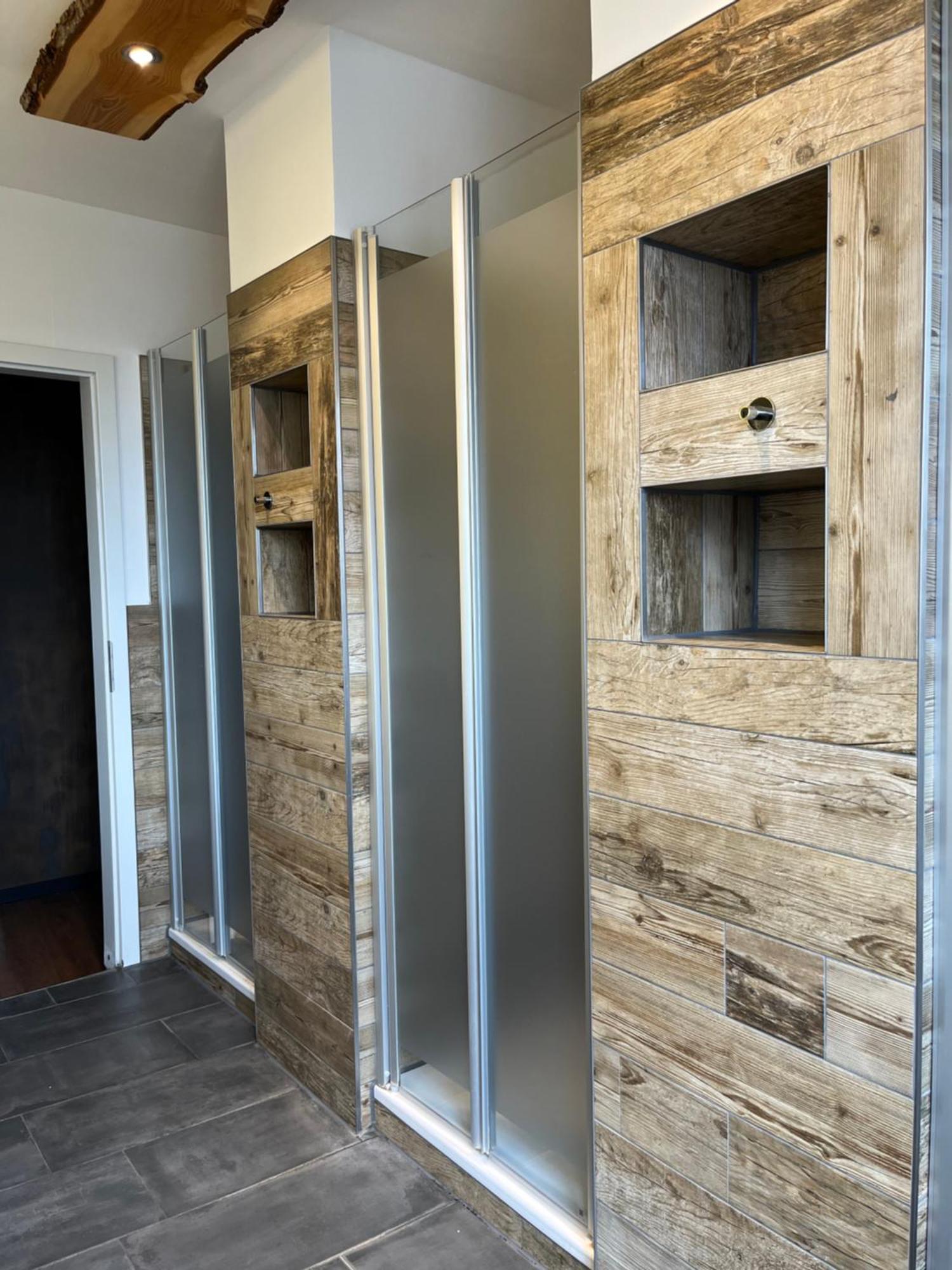 Blue Doors Hostel Ktv รอสต็อค ภายนอก รูปภาพ