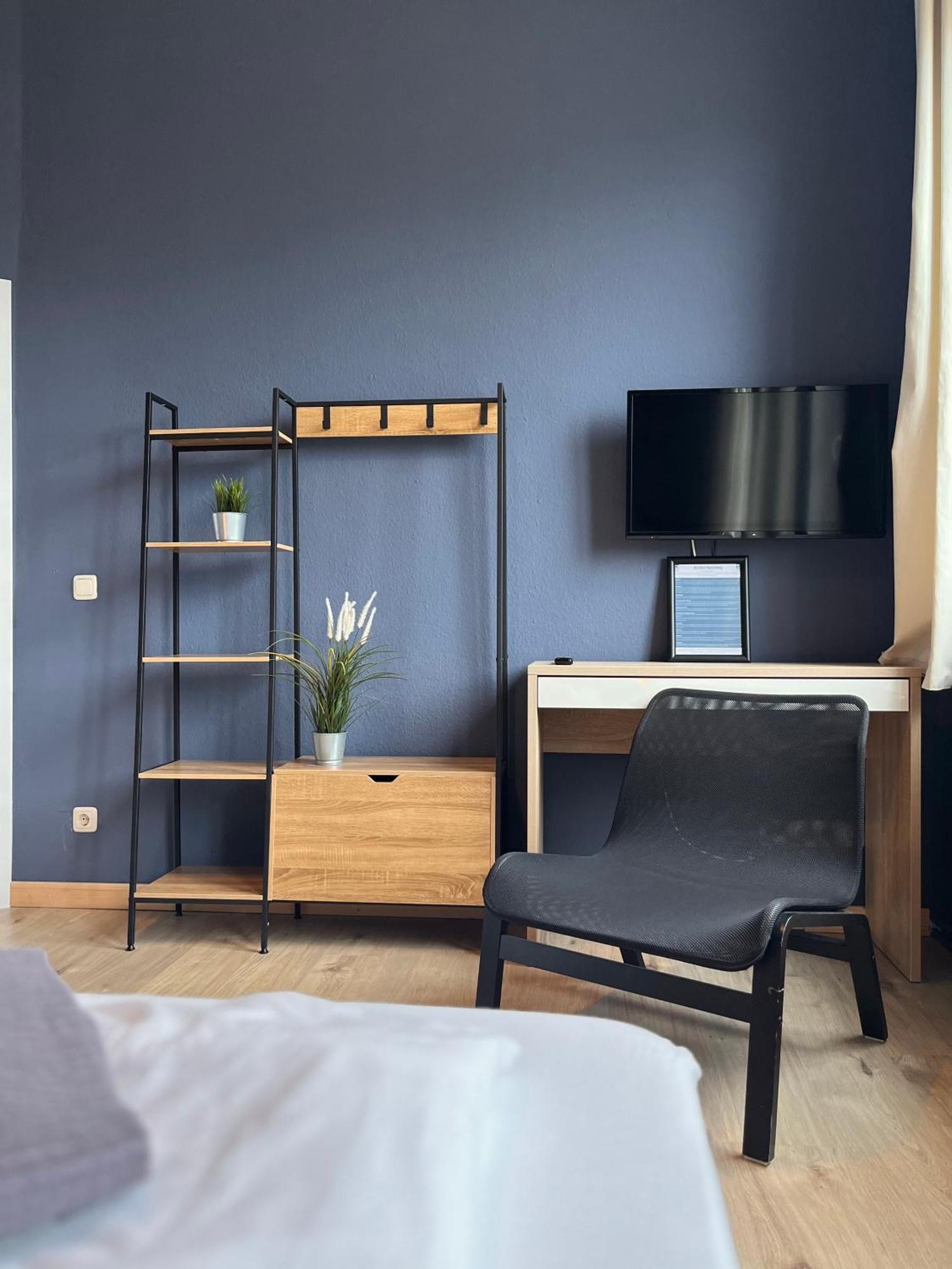 Blue Doors Hostel Ktv รอสต็อค ภายนอก รูปภาพ