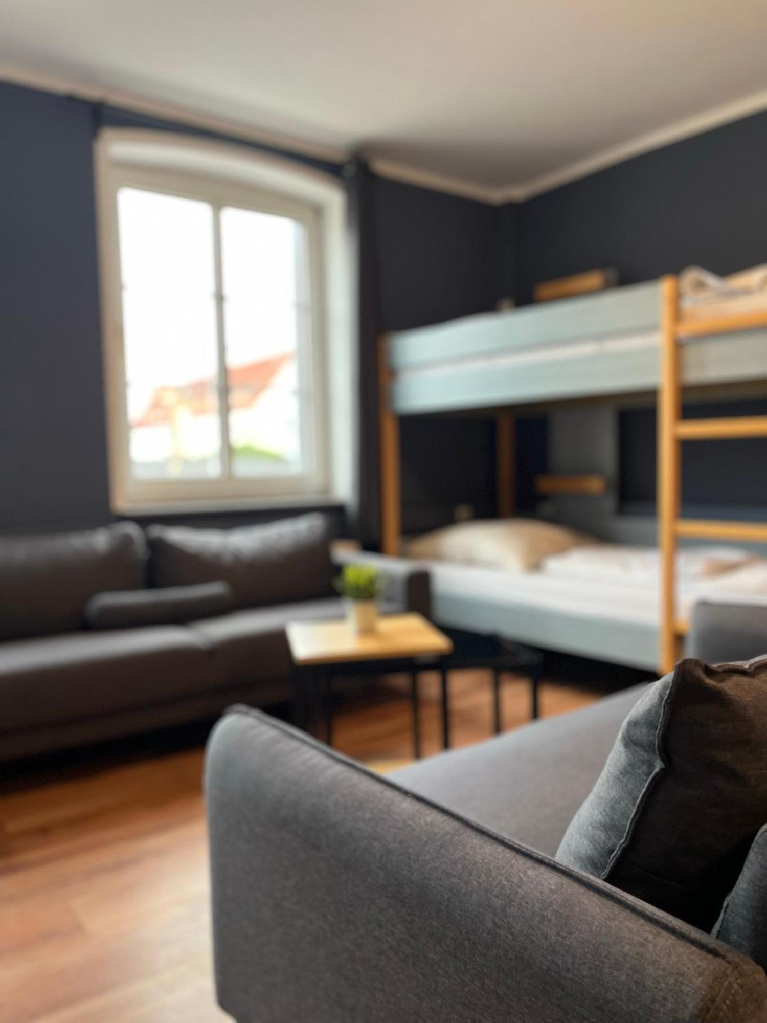 Blue Doors Hostel Ktv รอสต็อค ภายนอก รูปภาพ
