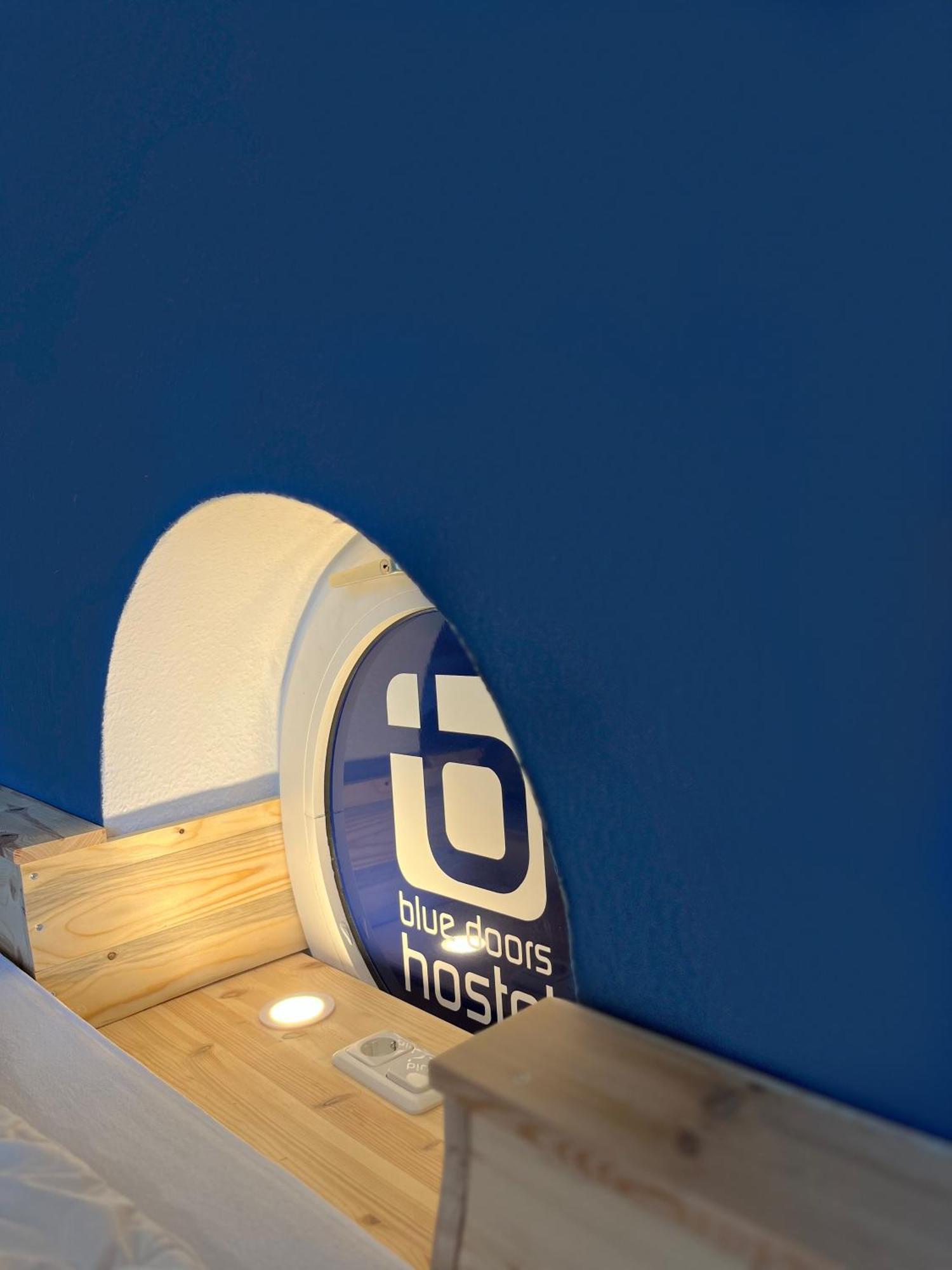 Blue Doors Hostel Ktv รอสต็อค ภายนอก รูปภาพ