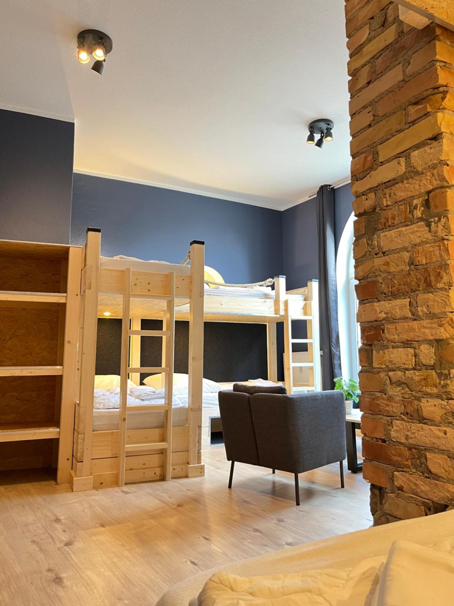 Blue Doors Hostel Ktv รอสต็อค ภายนอก รูปภาพ