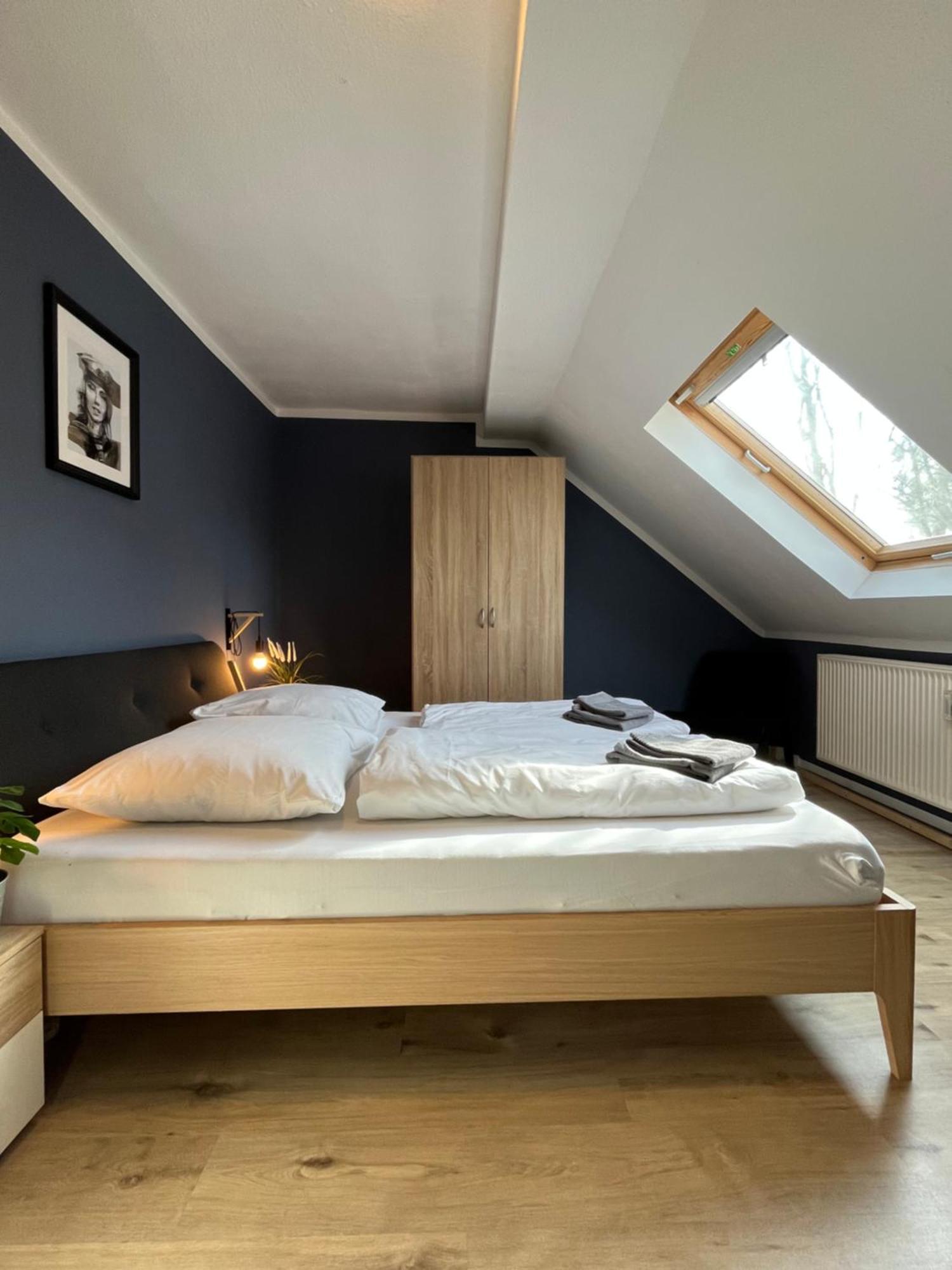 Blue Doors Hostel Ktv รอสต็อค ภายนอก รูปภาพ